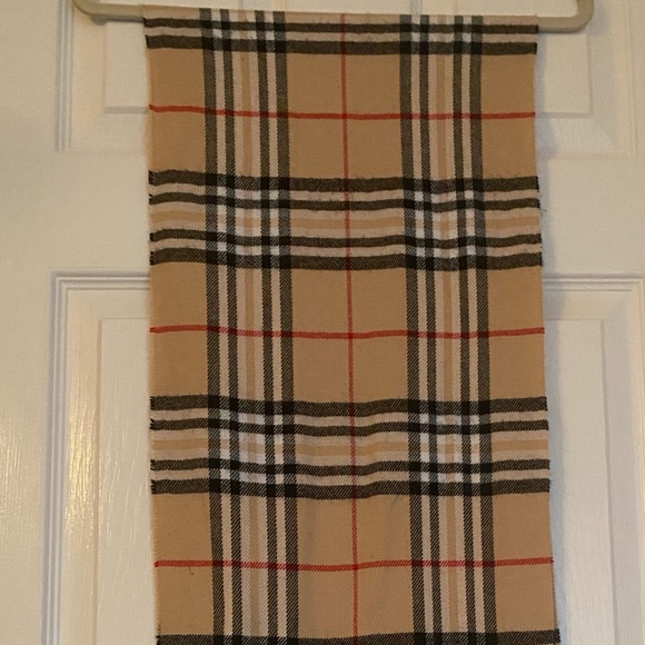 Unisex NWOT Unused Designer Inspired Plaid Scarf - Picture 3 of 11